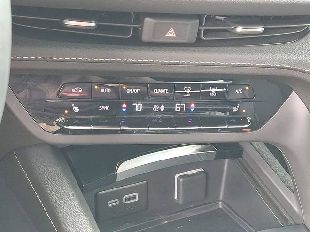 Certified 2022 Buick Envision Preferred FWD image 17