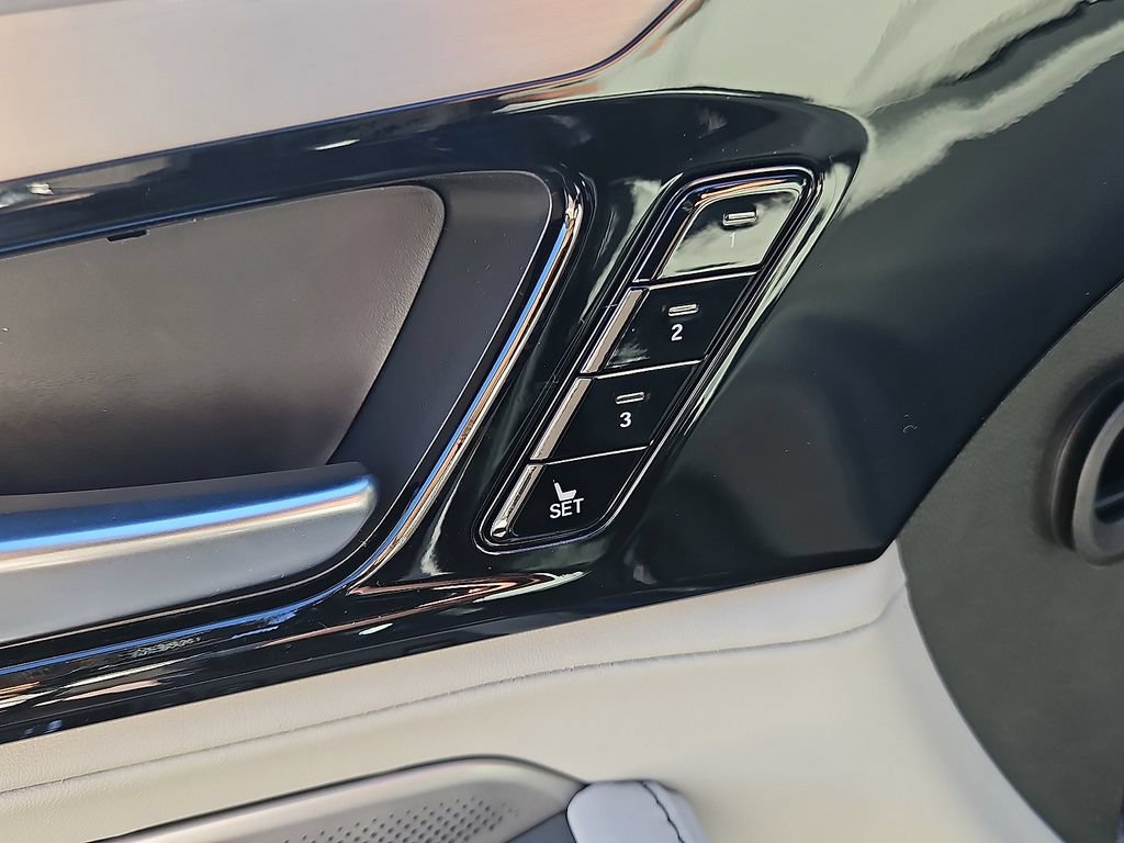 Used 2026 Acura MDX w/ Technology Package FWD image 17