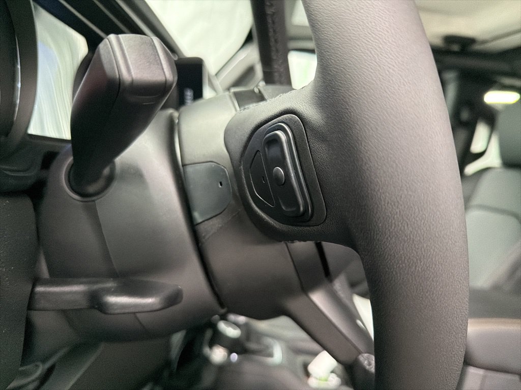 New 2026 Jeep Gladiator Sport AWD/4WD image 17
