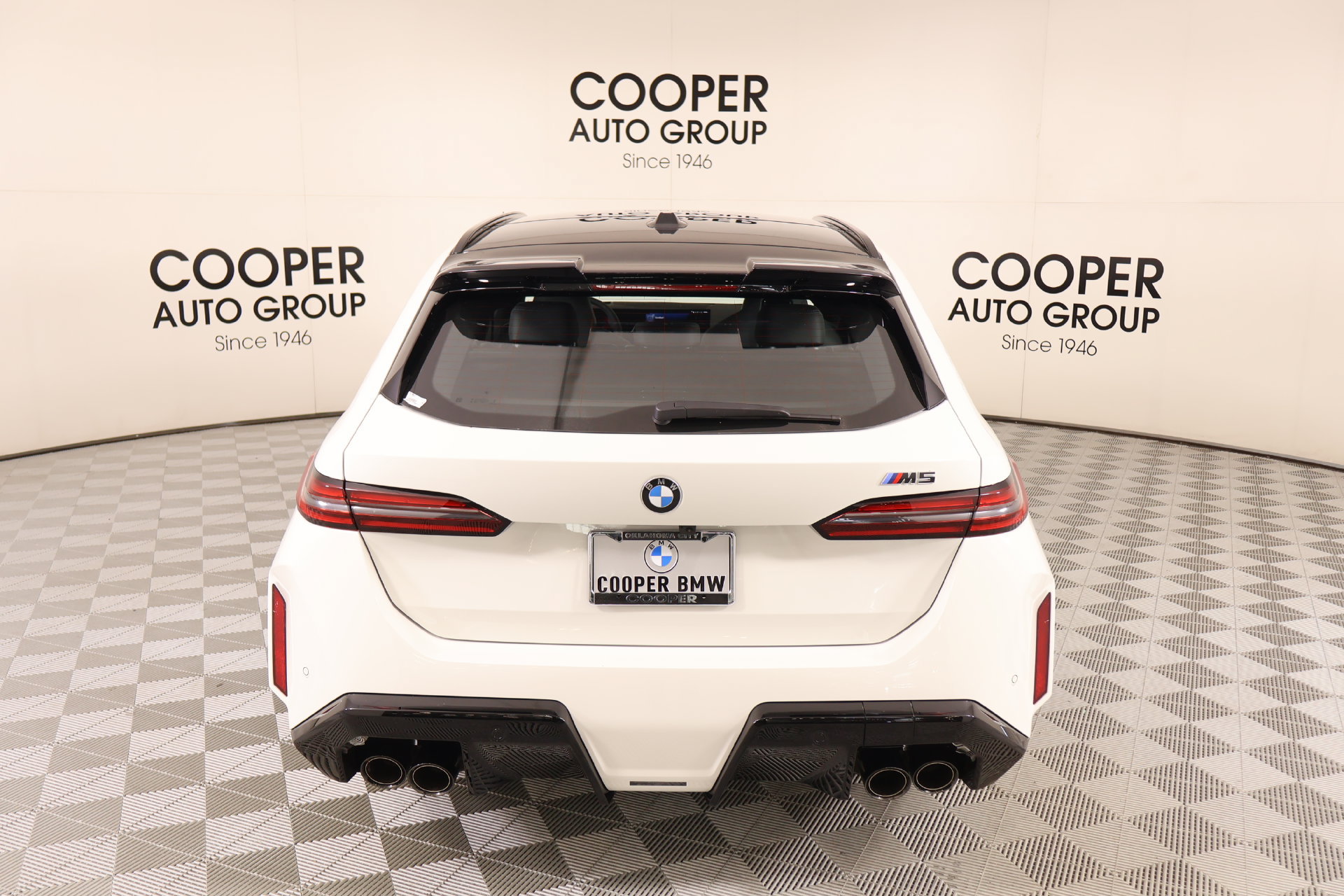 New 2027 BMW M5 Touring AWD/4WD image 22