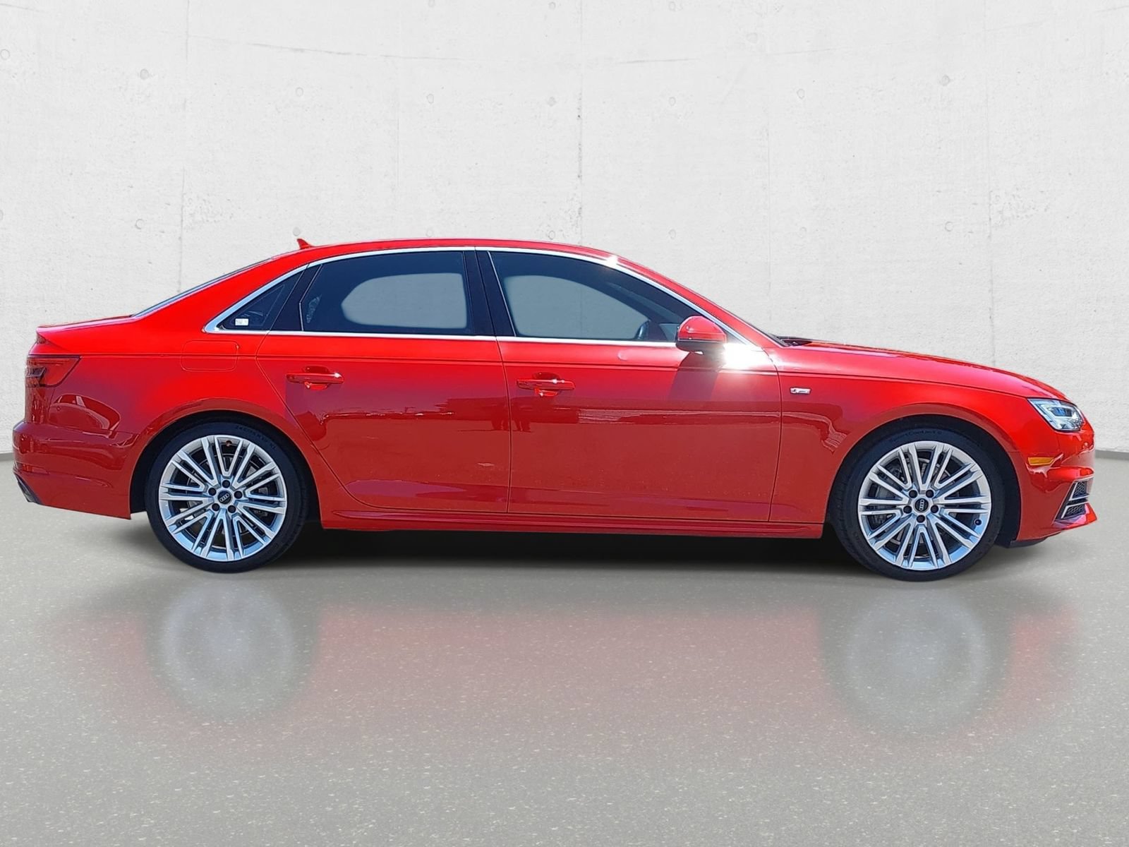 Used 2017 Audi A4 2.0T Prestige w/ Prestige Package AWD/4WD image 4