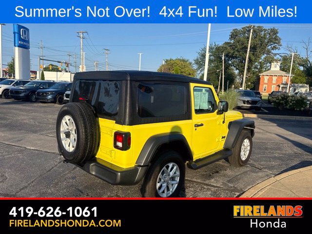Used 2023 Jeep Wrangler Sport AWD/4WD image 5