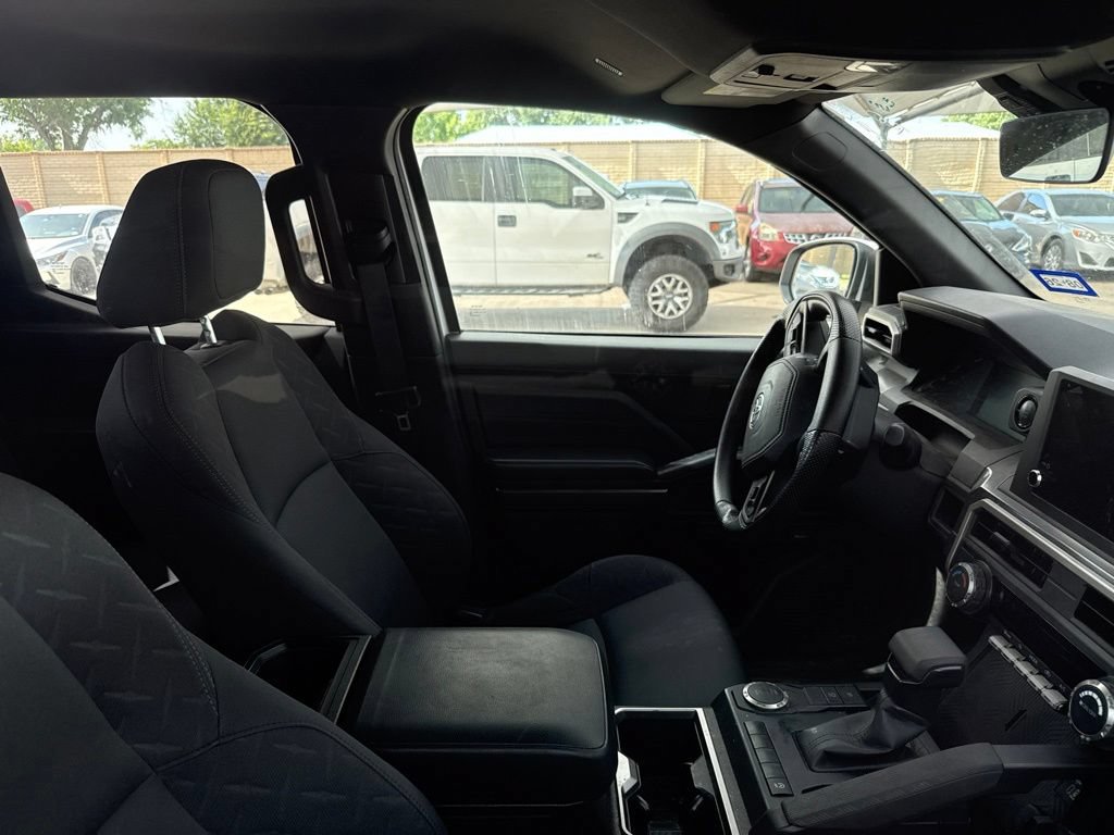 Used 2024 Toyota Tacoma SR5 RWD image 3