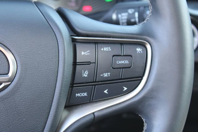 Certified 2020 Lexus UX 200 w/ Accessory Package 2 image 17