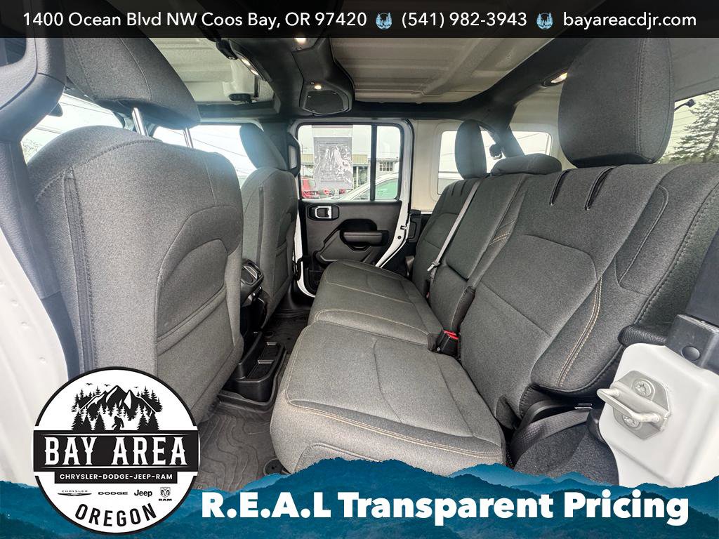 Used 2024 Jeep Wrangler Unlimited AWD/4WD image 17
