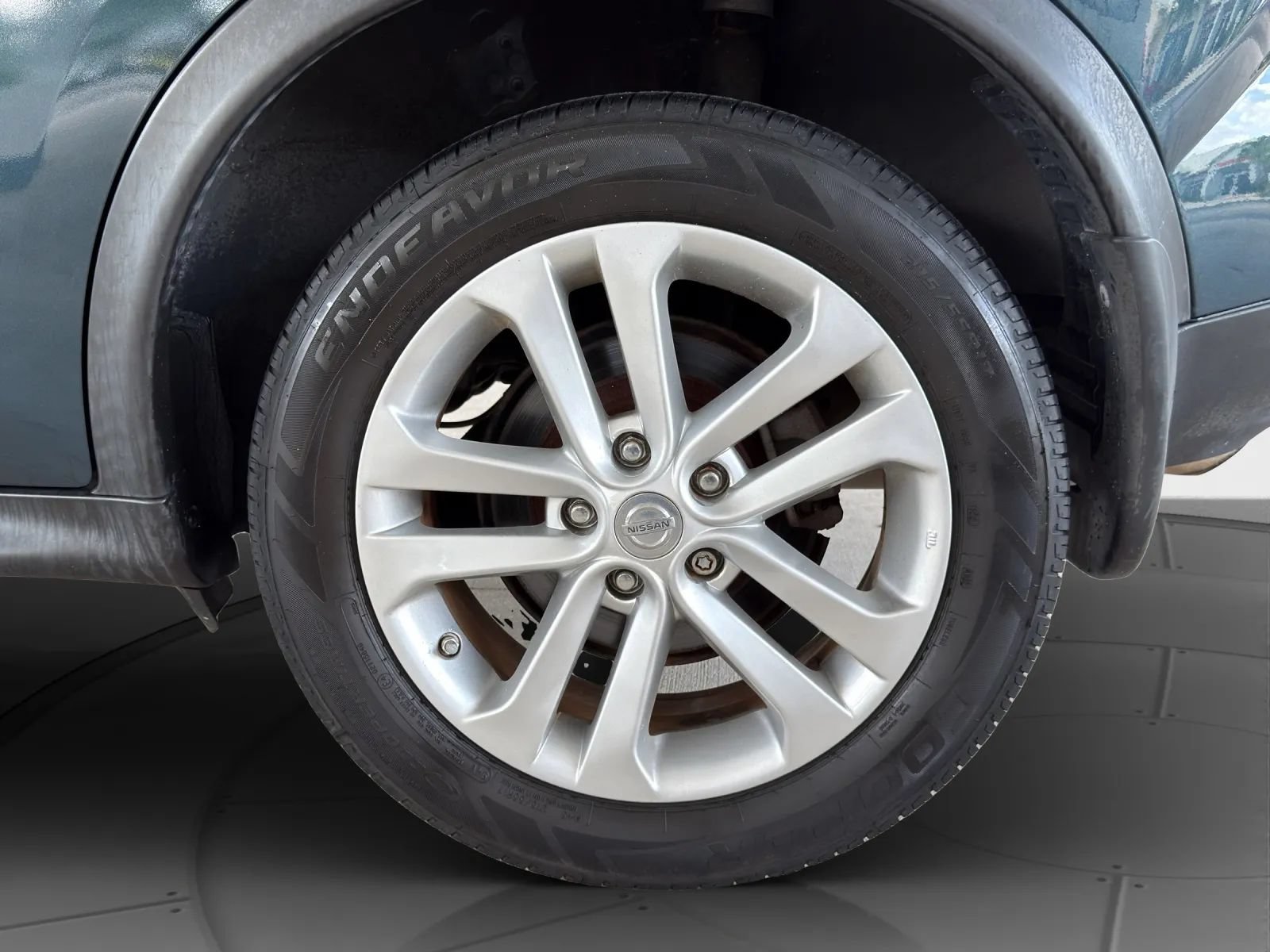 Used 2014 Nissan Juke SL FWD image 25