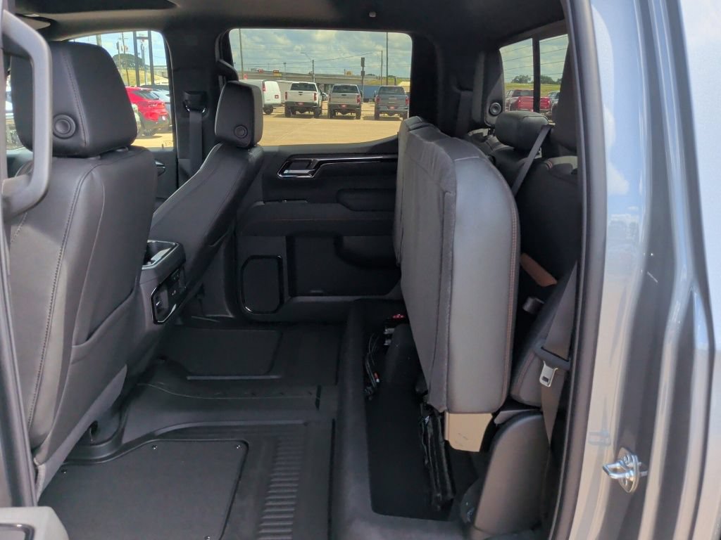 New 2026 GMC Sierra 1500 AT4 w/ AT4 Premium Package AWD/4WD image 41
