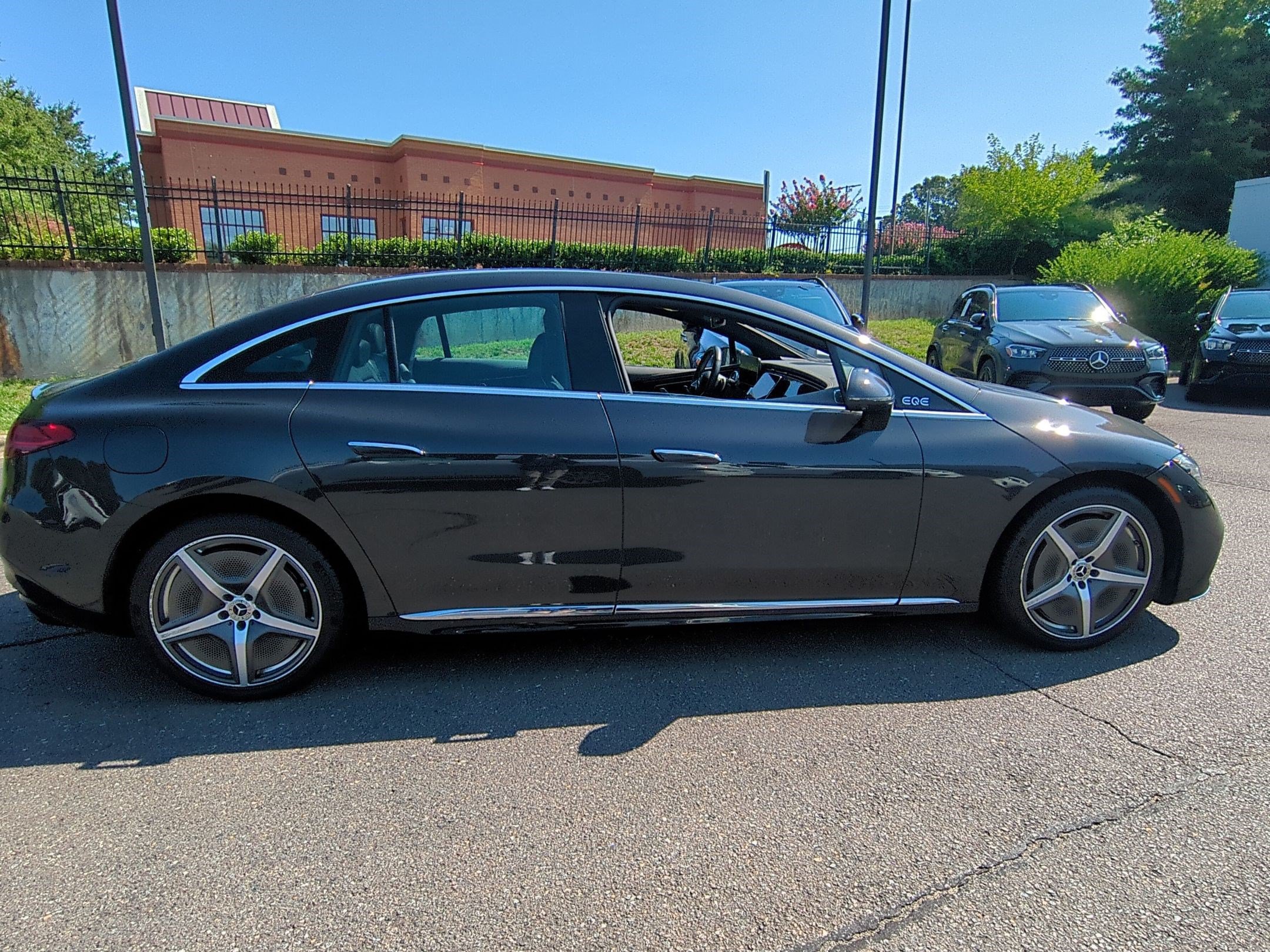 Used 2023 Mercedes-Benz EQE 350+ 4MATIC Sedan image 2