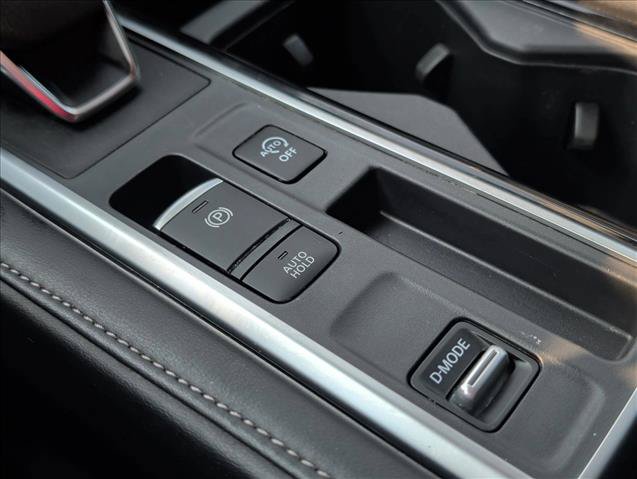 Used 2024 Nissan Pathfinder SV FWD image 18
