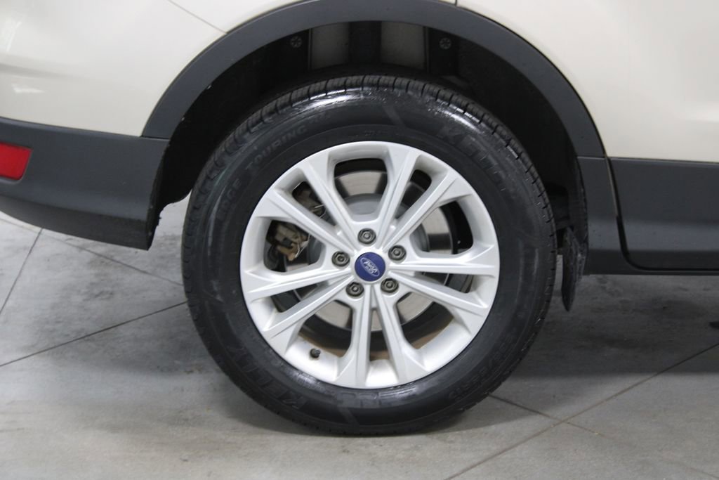 Used 2018 Ford Escape SE FWD image 13
