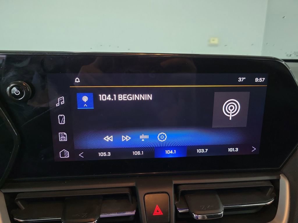 Used 2024 Chevrolet TrailBlazer LS image 43