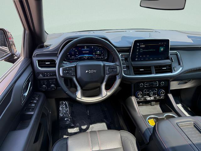Used 2024 Chevrolet Suburban RST w/ Luxury Package AWD/4WD image 7