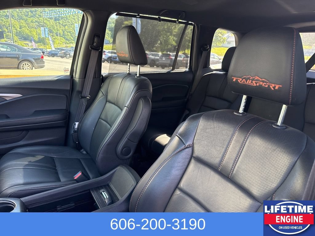 Used 2023 Honda Passport TrailSport image 17