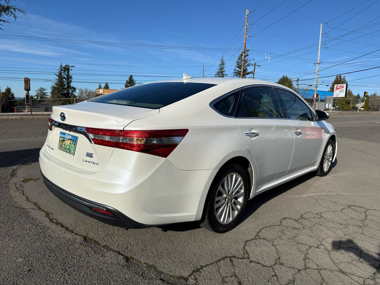 Used 2013 Toyota Avalon Limited image 6
