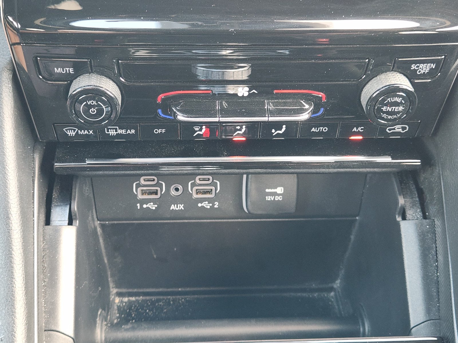 New 2026 Jeep Grand Cherokee L Laredo RWD image 18