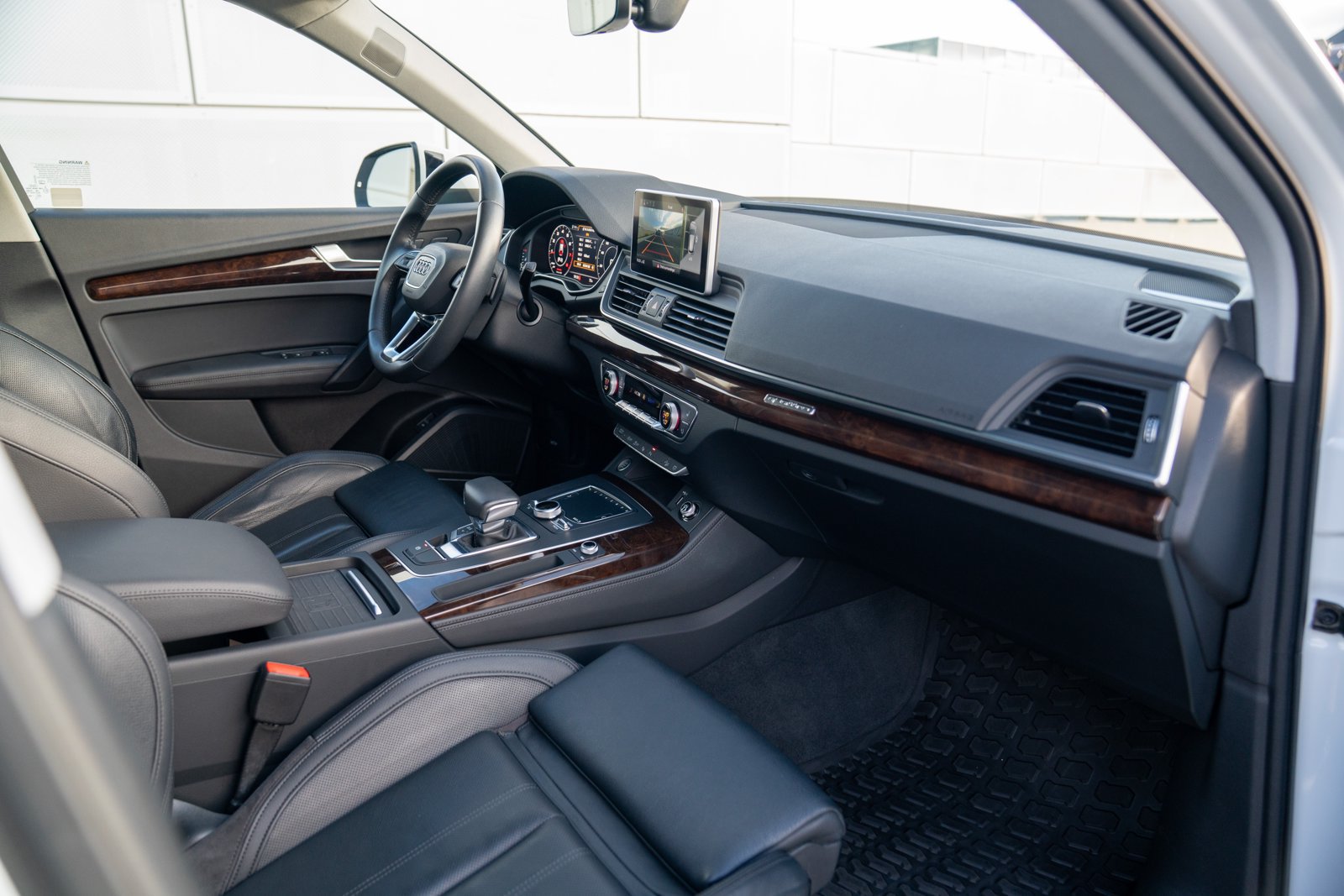 Used 2019 Audi Q5 Prestige w/ Prestige Package AWD/4WD image 24