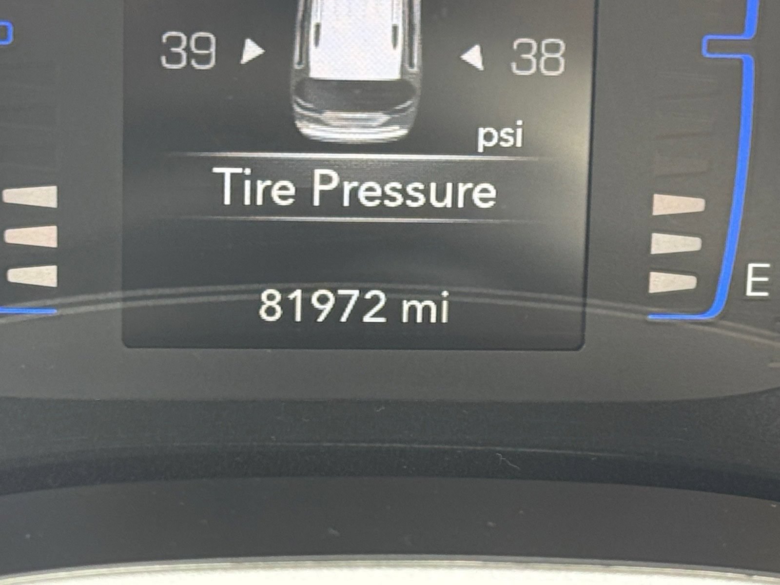 Used 2018 Chrysler Pacifica Touring w/ Tire & Wheel Group FWD image 24