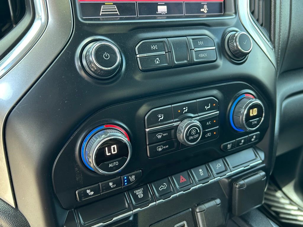 Used 2020 Chevrolet Silverado 3500 LTZ w/ LTZ Convenience Package image 27