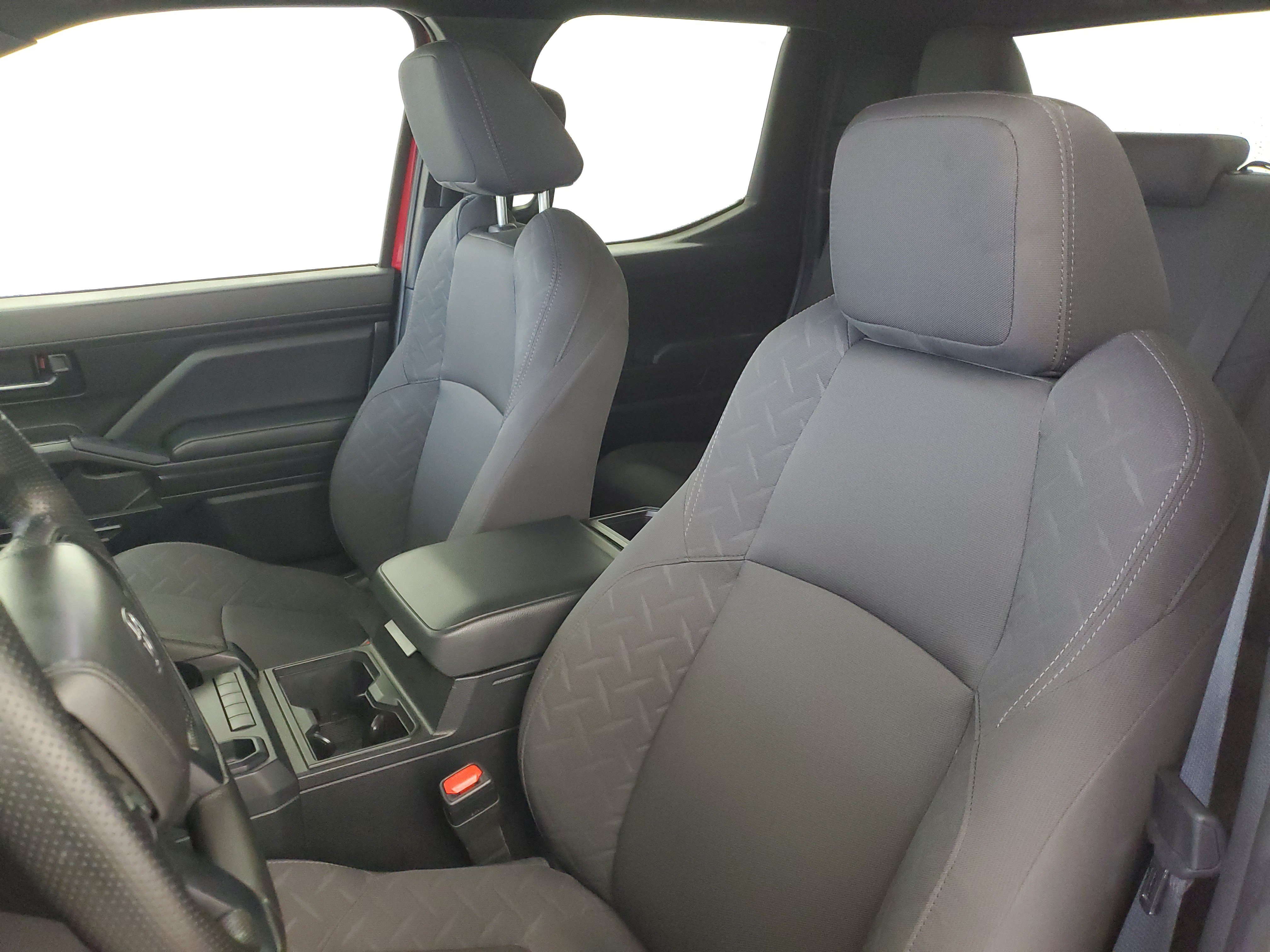 Used 2025 Toyota Tacoma SR RWD image 18