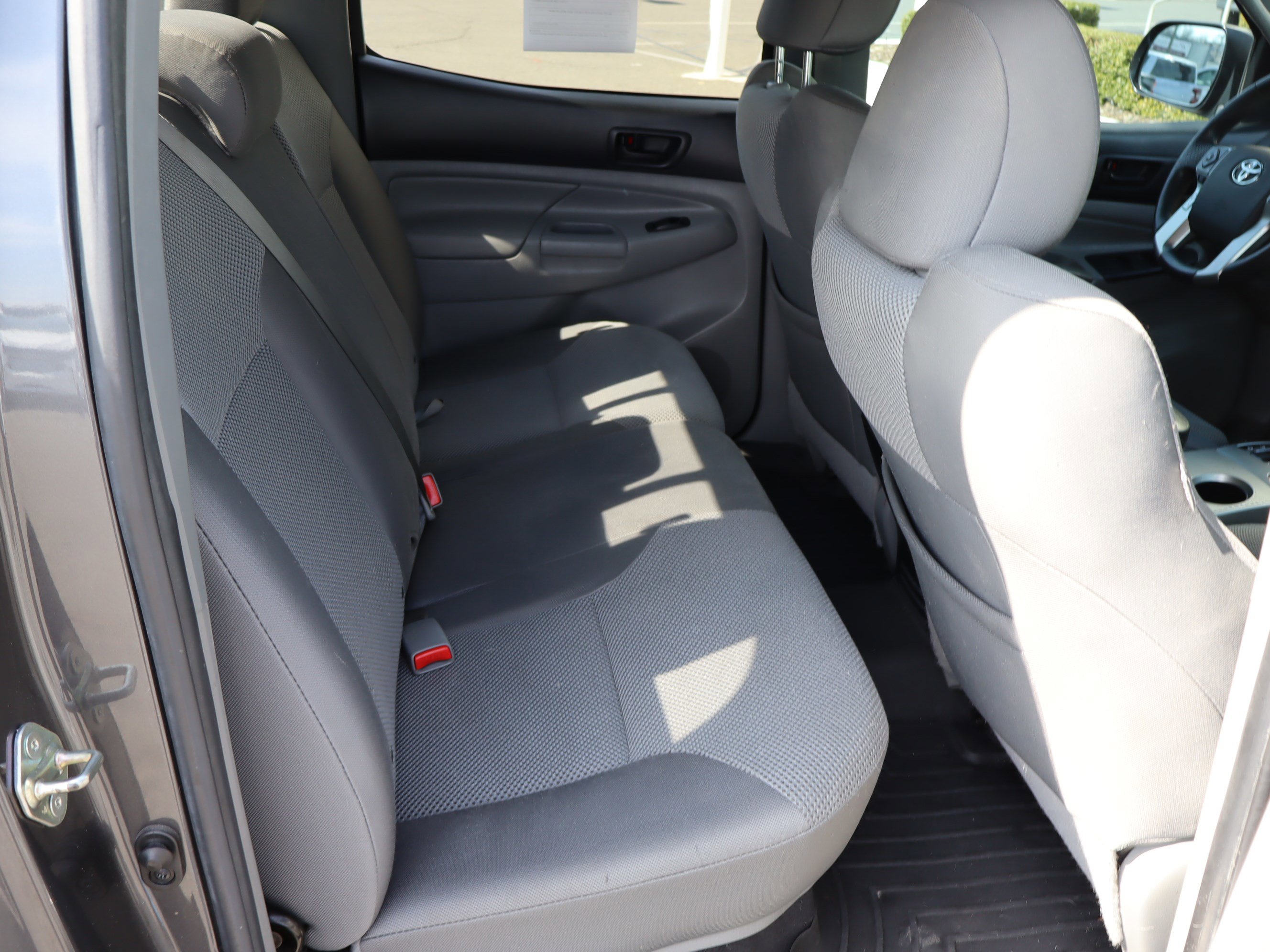 Used 2015 Toyota Tacoma PreRunner w/ TRD Sport Package image 36