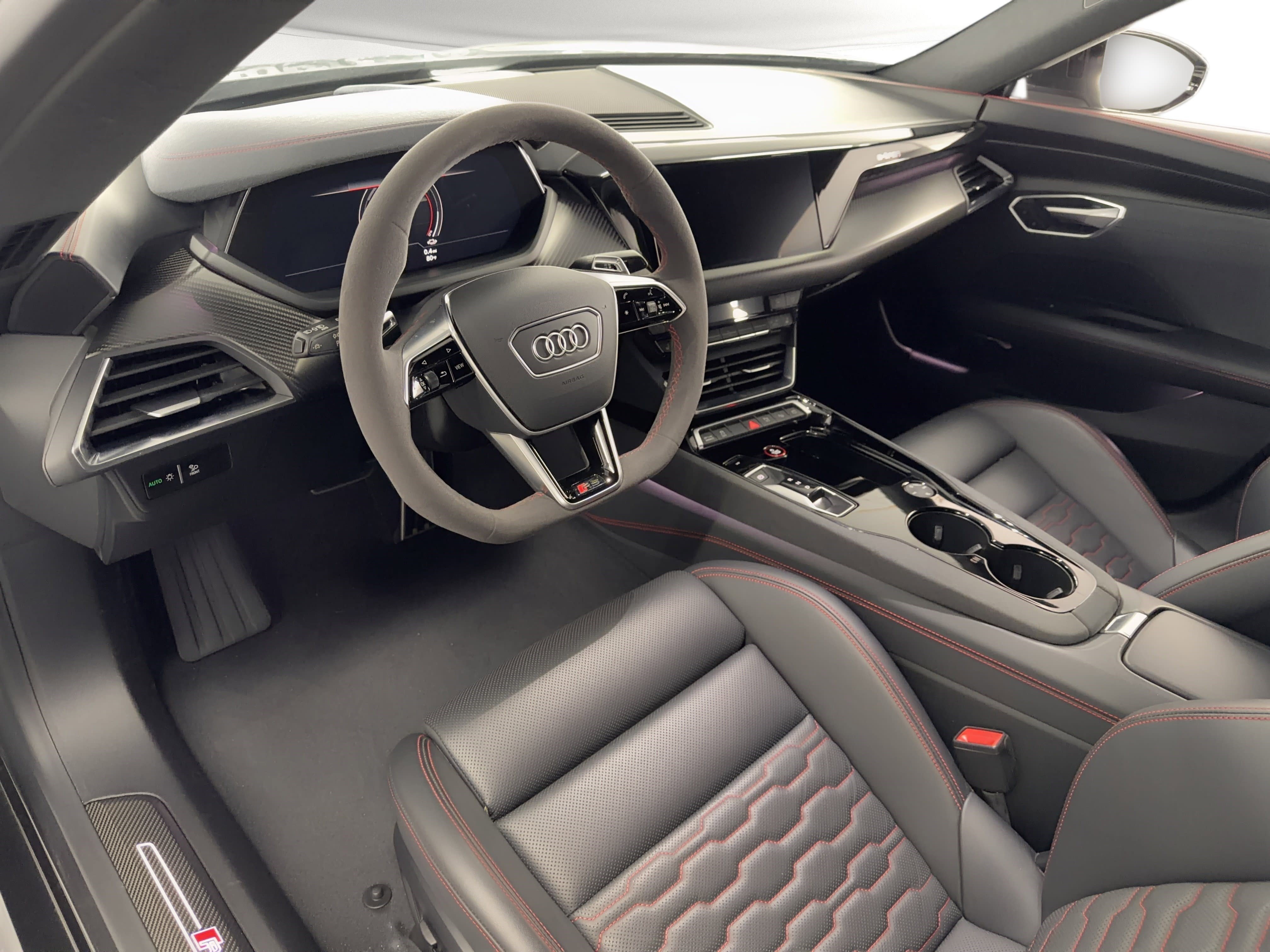 Used 2022 Audi RS e-tron GT w/ Year 1 Package AWD/4WD image 4