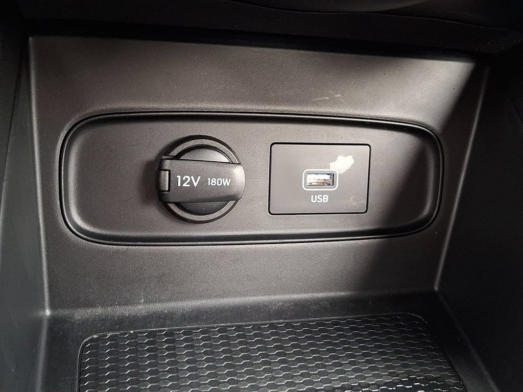 Used 2020 Hyundai Venue SE FWD image 26