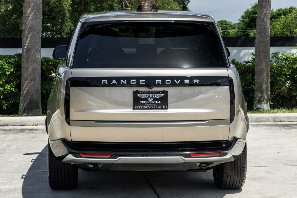 Used 2024 Land Rover Range Rover SE AWD/4WD image 6