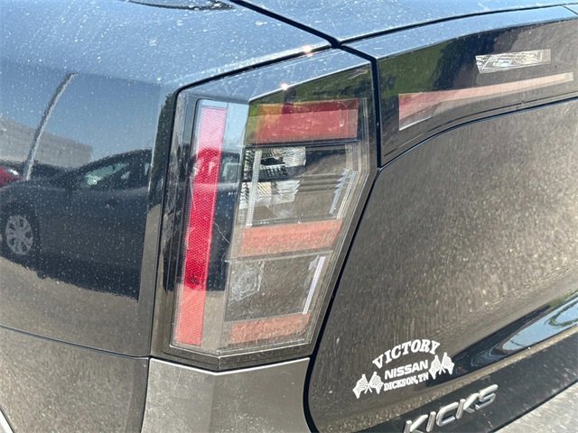 New 2025 Nissan Kicks SR image 10