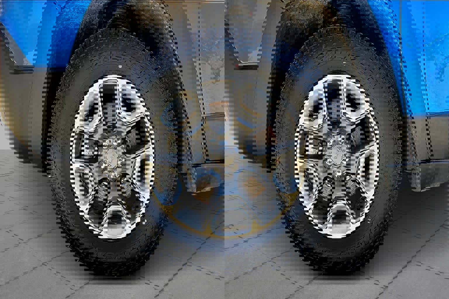 Used 2019 Jeep Cherokee Trailhawk AWD/4WD image 11