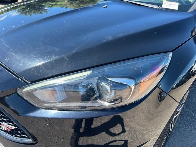 Used 2016 Ford Focus ST w/ Equipment Group 401A FWD image 10