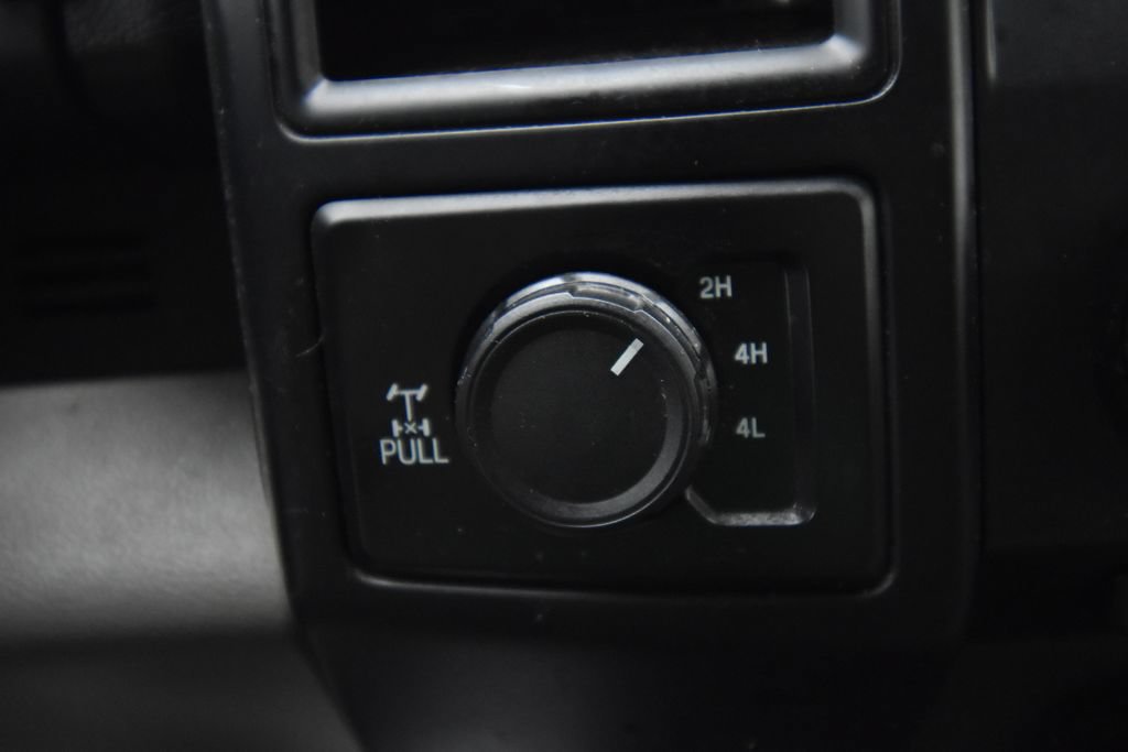 Used 2017 Ford F150 XL w/ Equipment Group 101A Mid AWD/4WD image 28