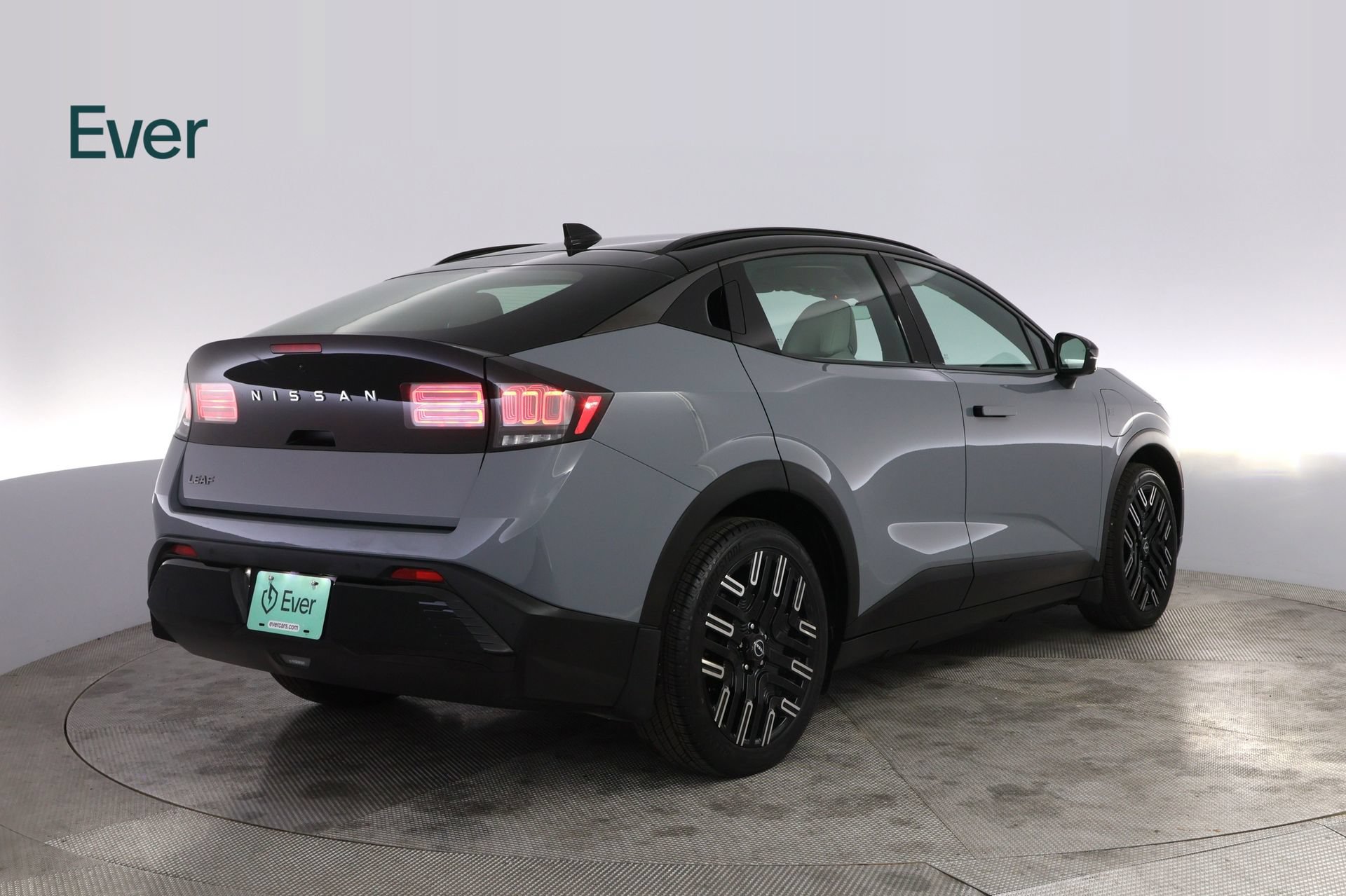 Used 2026 Nissan Leaf Platinum+ w/ Cargo Package (Platinum+) FWD image 3