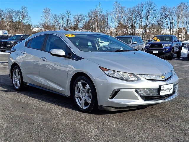 Used 2017 Chevrolet Volt LT w/ Comfort Package image 3