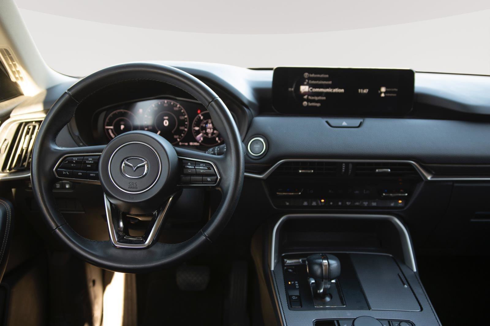 Used 2024 MAZDA CX-90 Plug-In Hybrid w/ Preferred image 3