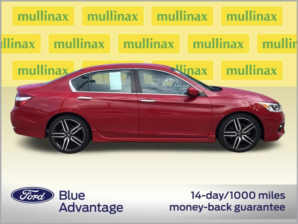 Used 2017 Honda Accord Sport image 2