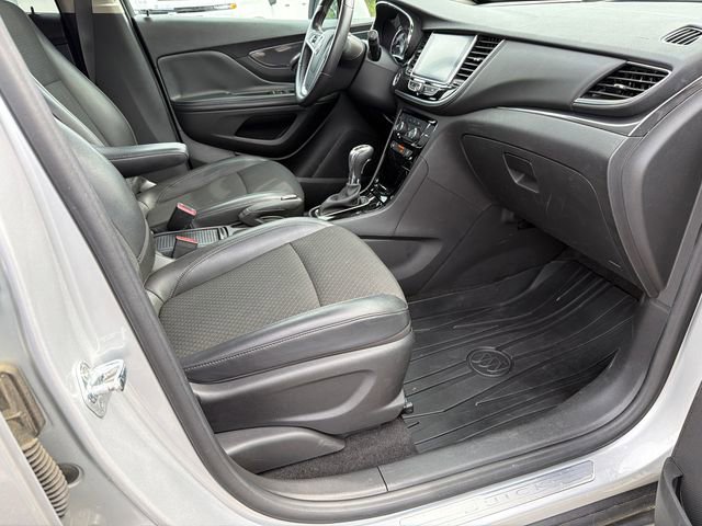 Used 2021 Buick Encore Preferred w/ Safety Package II AWD/4WD image 13