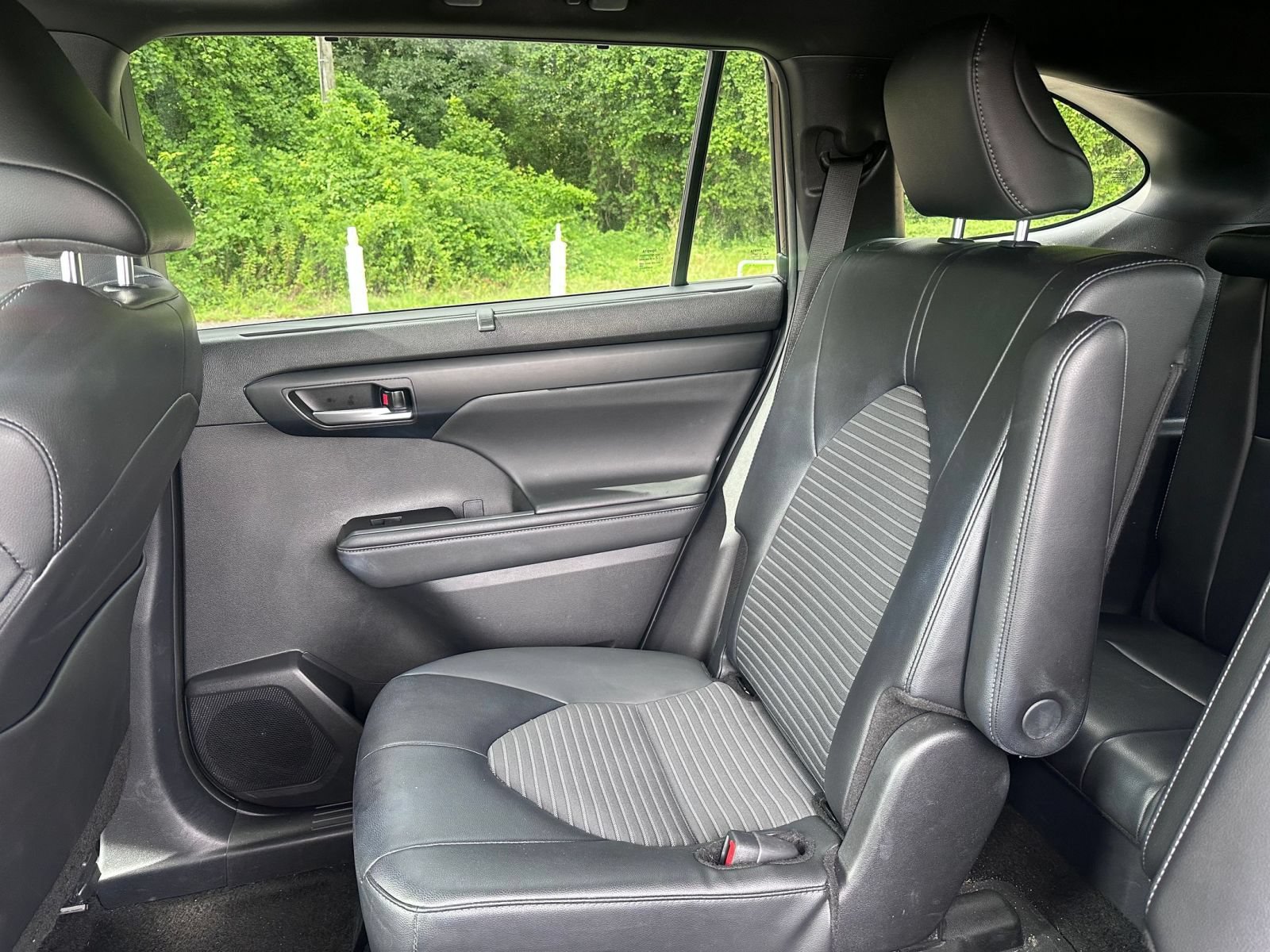 Used 2025 Toyota Highlander XSE AWD/4WD image 23