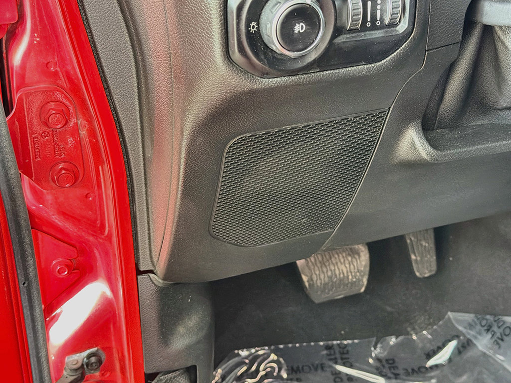 Used 2021 Jeep Wrangler Unlimited Sahara w/ Uconnect 4C Nav & Sound Group AWD/4WD image 29