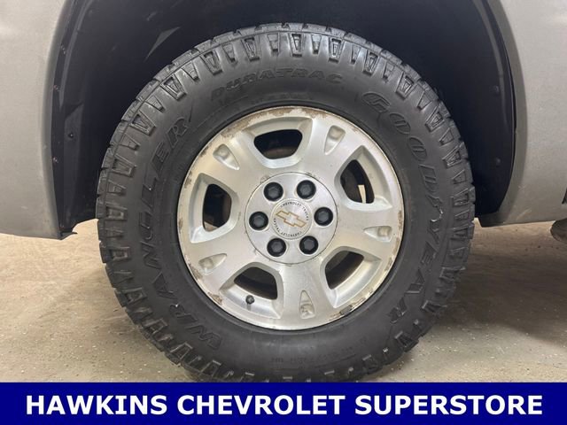 Used 2002 Chevrolet Avalanche 4x4 w/ Off-Road Suspension Pkg image 38