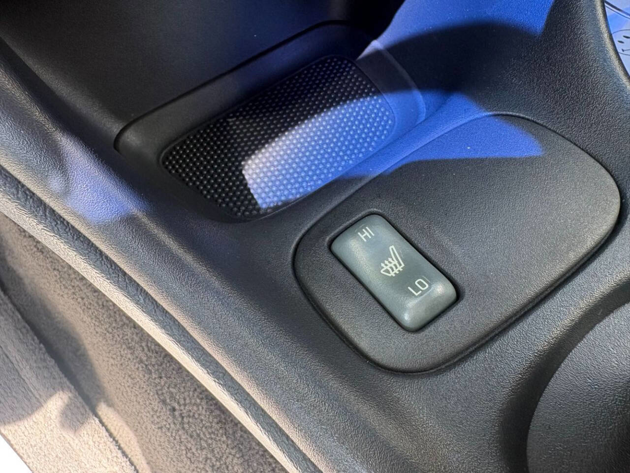 Used 1997 Pontiac Grand Prix GT w/ Opt Pkg FWD image 15