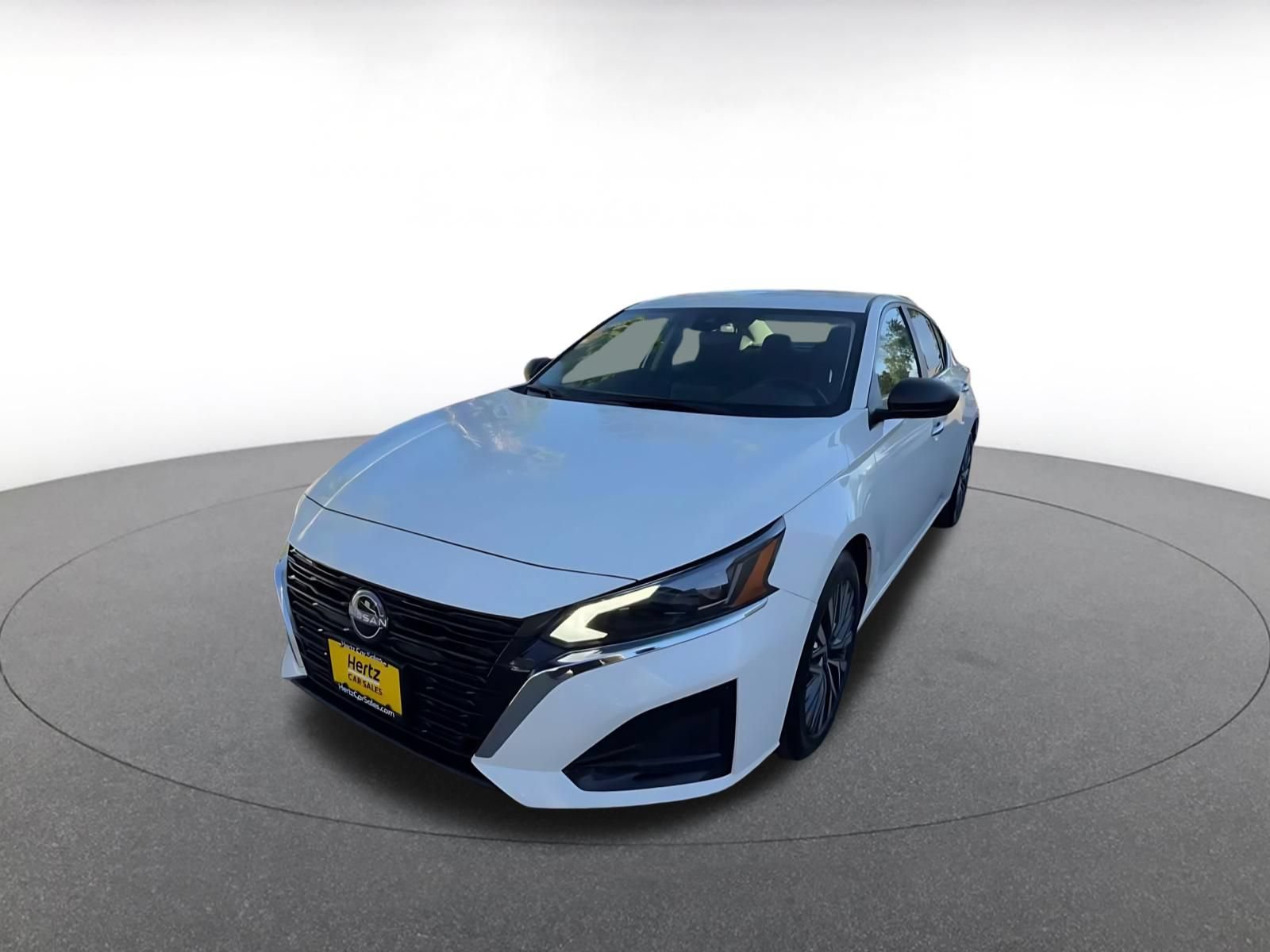 Used 2025 Nissan Altima 2.5 SV FWD image 6