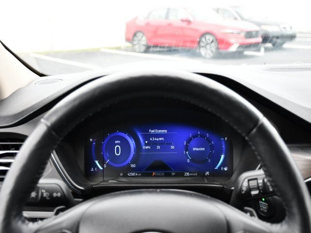 Used 2020 Ford Escape Titanium AWD/4WD image 25