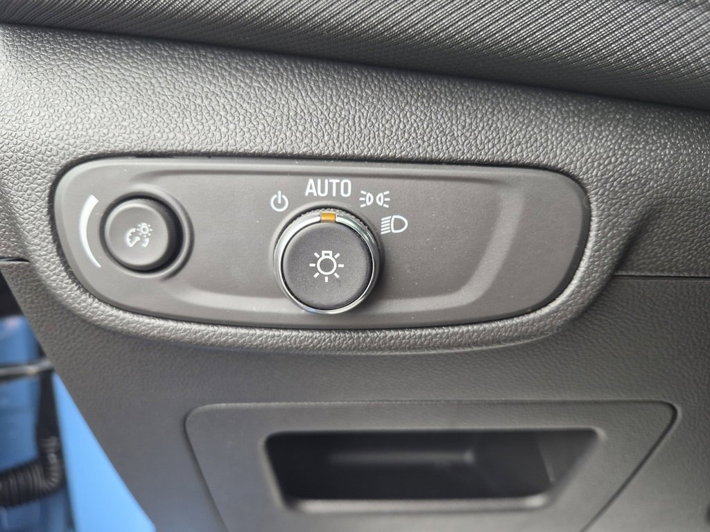 Used 2024 Chevrolet TrailBlazer LT w/ LT Cold Weather Package image 13