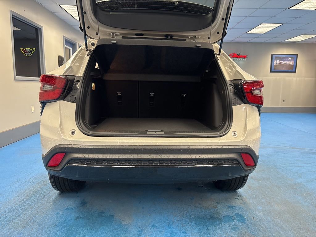 New 2026 Chevrolet Trax RS image 8