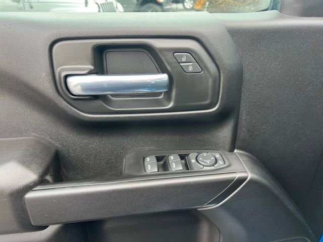 Used 2023 Chevrolet Silverado 1500 Custom image 6