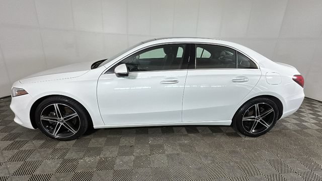 Used 2022 Mercedes-Benz A 220 image 5