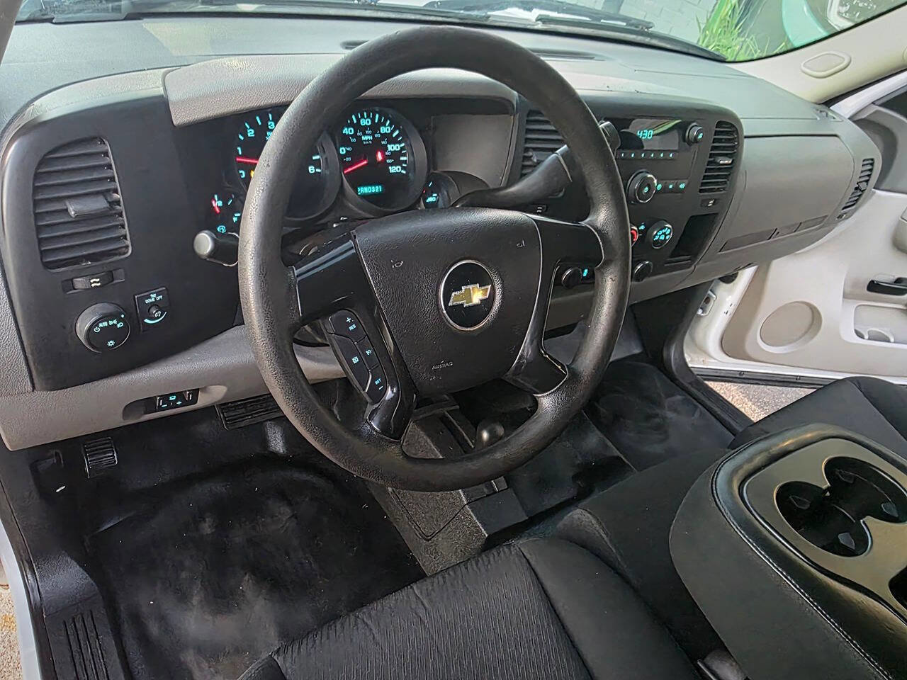 Used 2013 Chevrolet Silverado 1500 W/T AWD/4WD image 31