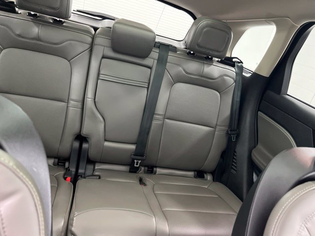 Used 2026 Lincoln Corsair Premiere AWD/4WD image 27