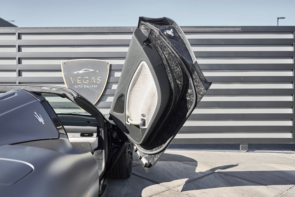 Used 2023 Maserati MC20 Spyder image 31