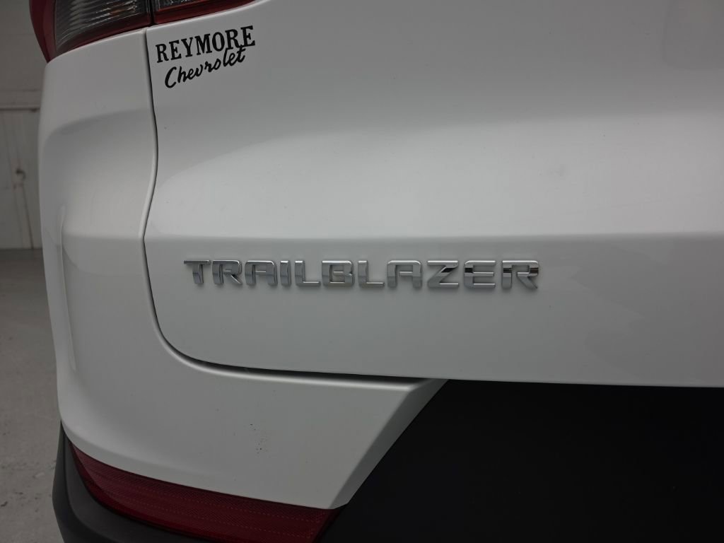 Certified 2023 Chevrolet TrailBlazer LT FWD image 49